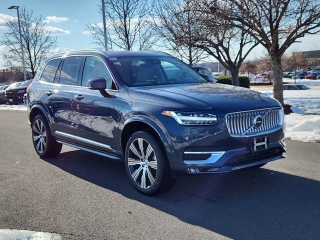 2025 Volvo XC90 Plus