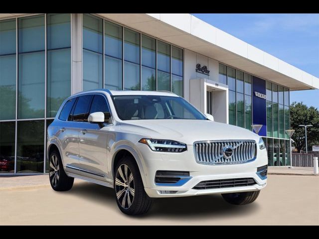 2025 Volvo XC90 Plus