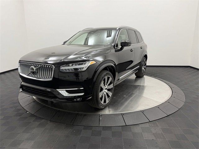 2025 Volvo XC90 Plus