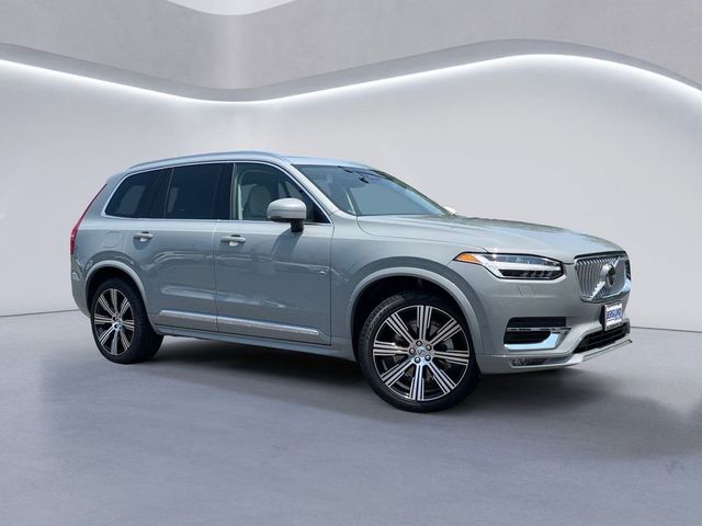 2025 Volvo XC90 Plus