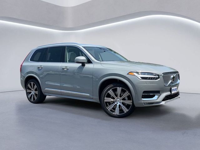 2025 Volvo XC90 Plus