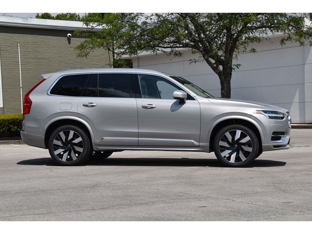 2025 Volvo XC90 Plug-In Hybrid Plus