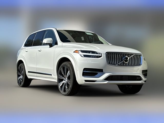 2025 Volvo XC90 Plug-In Hybrid Plus