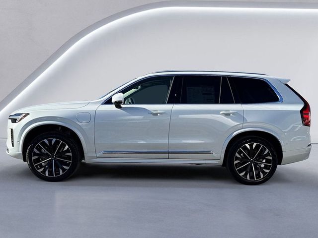 2025 Volvo XC90 Plug-In Hybrid Plus