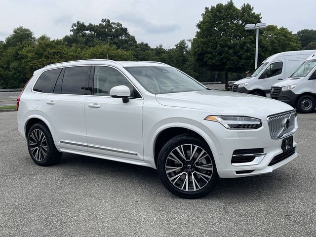 2025 Volvo XC90 Plug-In Hybrid Plus