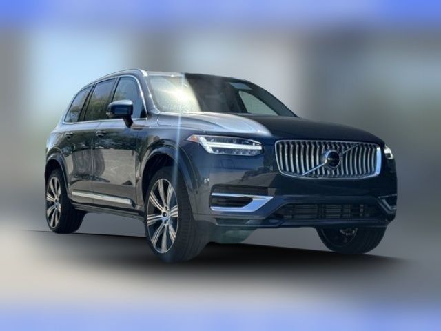 2025 Volvo XC90 Plug-In Hybrid Plus