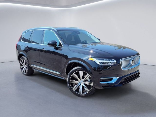 2025 Volvo XC90 Plug-In Hybrid Plus