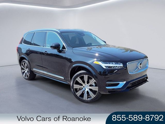 2025 Volvo XC90 Plug-In Hybrid Plus