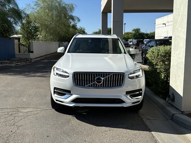 2025 Volvo XC90 Plug-In Hybrid Plus