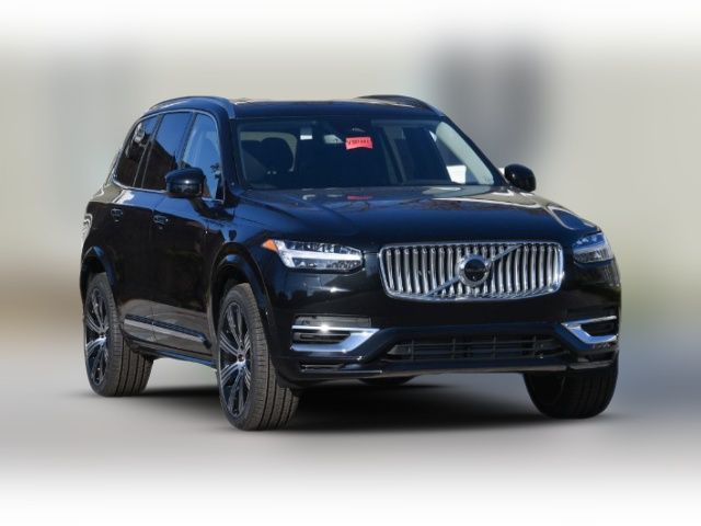 2025 Volvo XC90 Plug-In Hybrid Plus