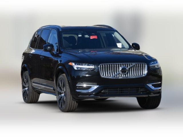 2025 Volvo XC90 Plug-In Hybrid Plus