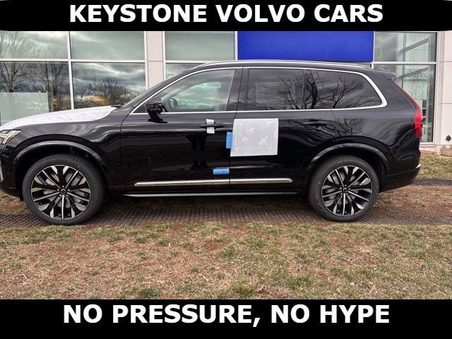 2025 Volvo XC90 Plus