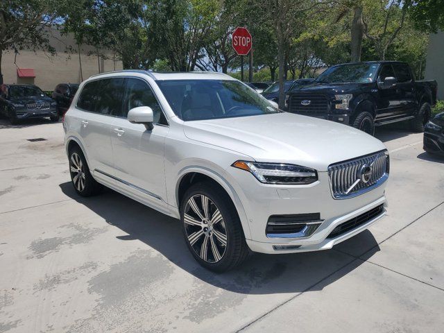 2025 Volvo XC90 Plus