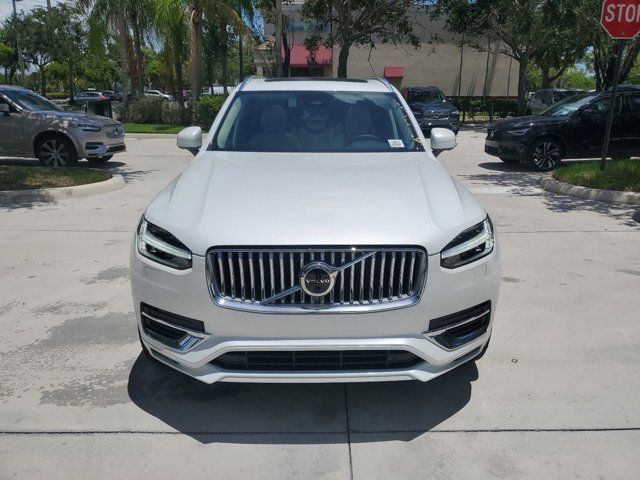 2025 Volvo XC90 Plus