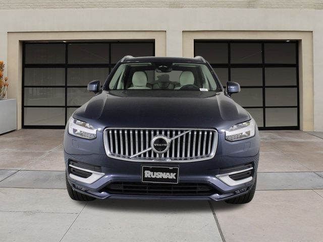 2025 Volvo XC90 Plus