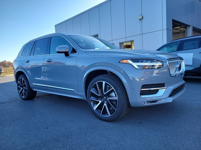 2025 Volvo XC90 Plus