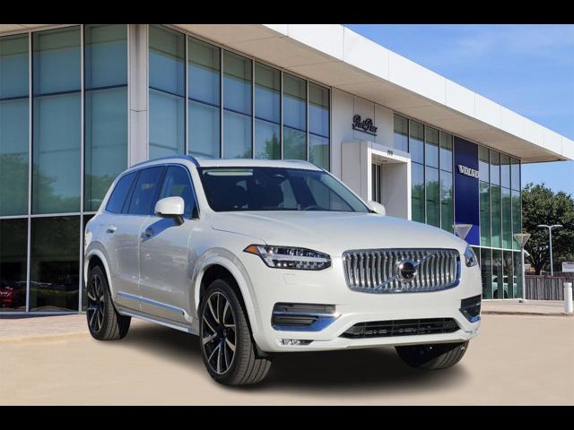 2025 Volvo XC90 Plus