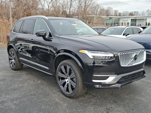 2025 Volvo XC90 Plus