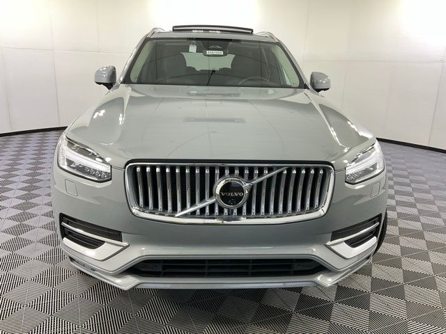 2025 Volvo XC90 Plus