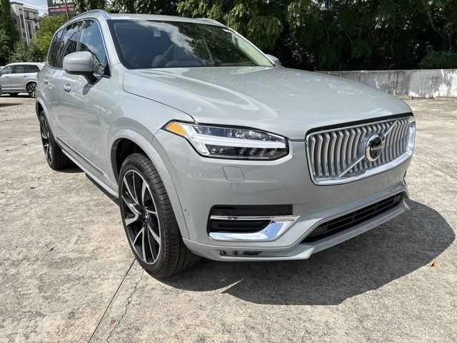 2025 Volvo XC90 Plus