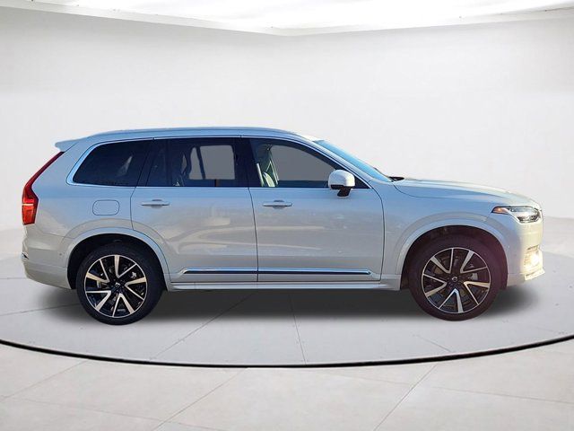 2025 Volvo XC90 Plus