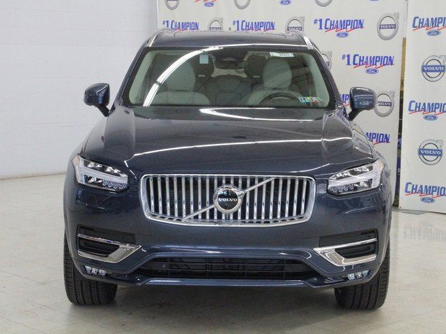 2025 Volvo XC90 Plus