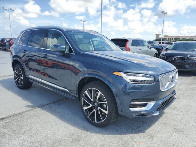 2025 Volvo XC90 Plus