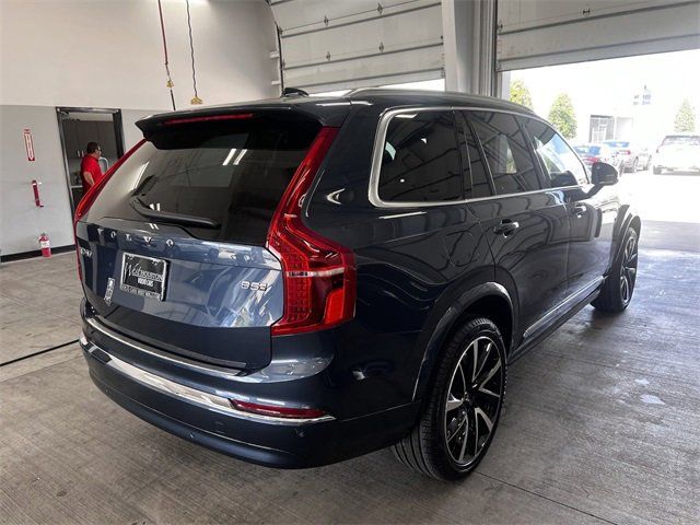 2025 Volvo XC90 Plus