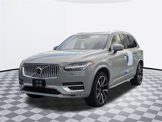 2025 Volvo XC90 Plus