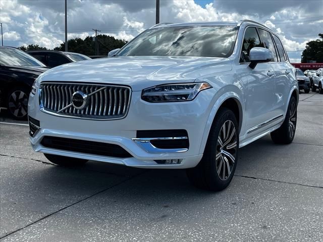 2025 Volvo XC90 Core