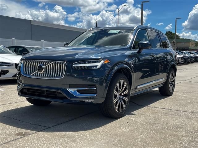 2025 Volvo XC90 Core