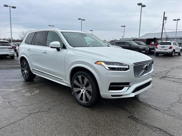 2025 Volvo XC90 Plug-In Hybrid Core