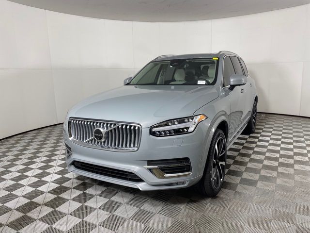 2025 Volvo XC90 Plus