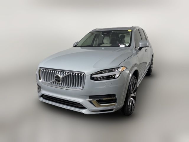 2025 Volvo XC90 Plug-In Hybrid Plus