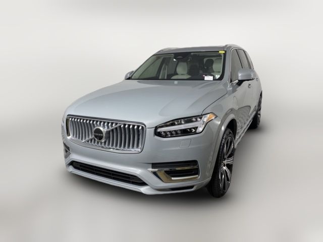 2025 Volvo XC90 Plug-In Hybrid Plus