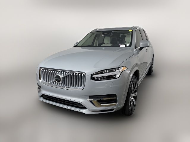 2025 Volvo XC90 Plug-In Hybrid Plus