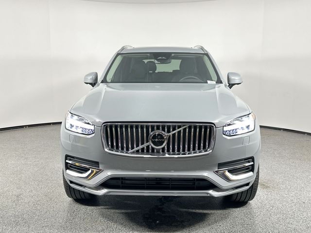 2025 Volvo XC90 Plug-In Hybrid Plus