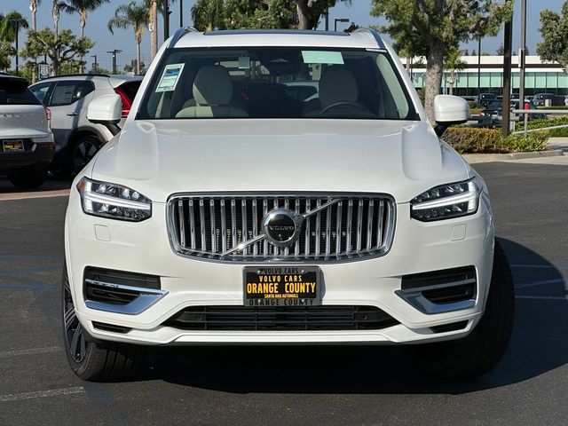 2025 Volvo XC90 Plug-In Hybrid Plus