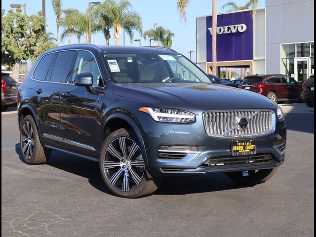 2025 Volvo XC90 Plug-In Hybrid Plus