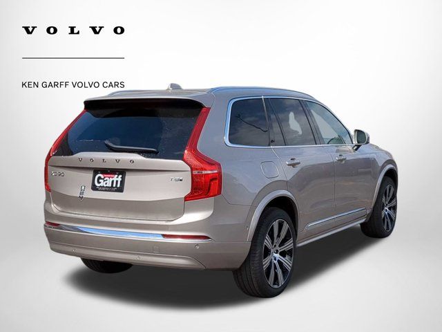 2025 Volvo XC90 Plug-In Hybrid Plus