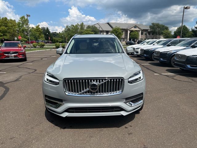 2025 Volvo XC90 Plug-In Hybrid Ultra