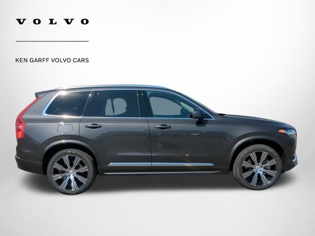 2025 Volvo XC90 Plug-In Hybrid Plus