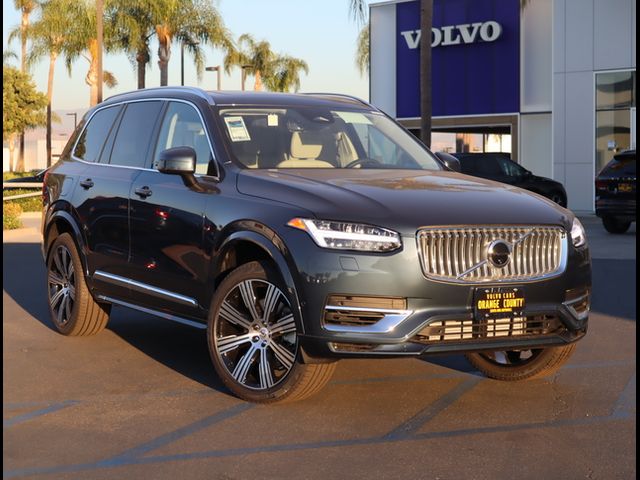 2025 Volvo XC90 Plug-In Hybrid Plus