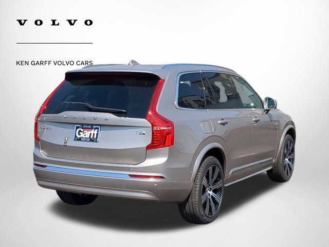 2025 Volvo XC90 Plug-In Hybrid Plus