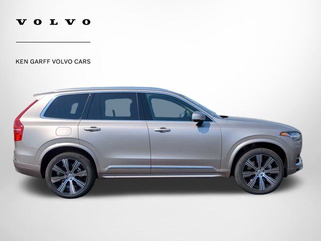 2025 Volvo XC90 Plug-In Hybrid Plus