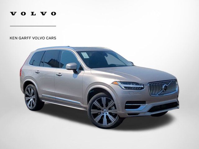 2025 Volvo XC90 Plug-In Hybrid Plus