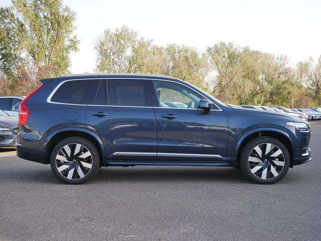 2025 Volvo XC90 Plug-In Hybrid Plus