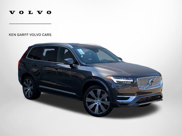 2025 Volvo XC90 Plug-In Hybrid Plus