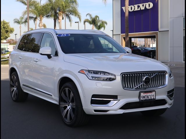 2025 Volvo XC90 Plug-In Hybrid Plus