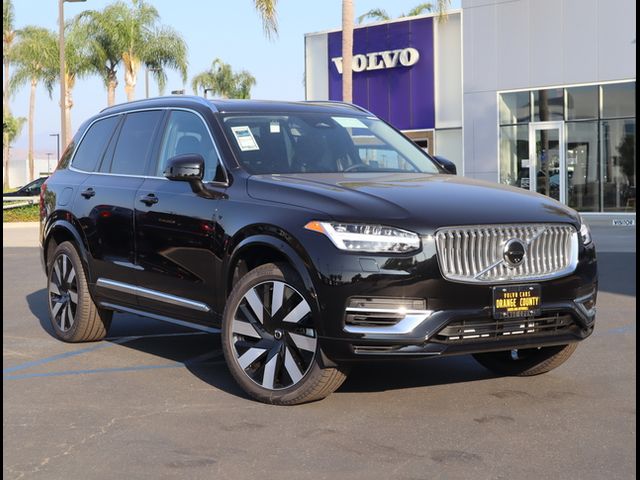 2025 Volvo XC90 Plug-In Hybrid Plus